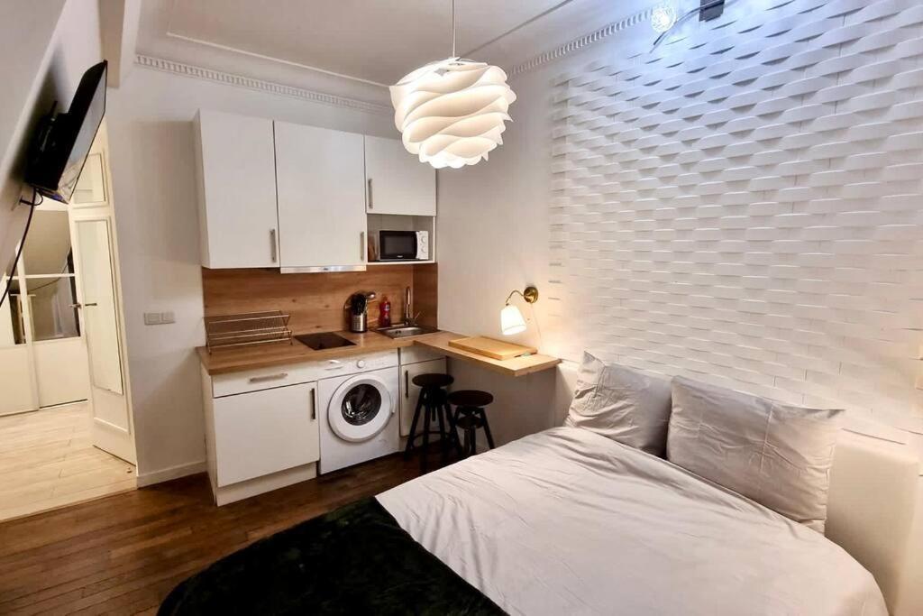 Champs-Elysees - Suite For 2 People Paris Eksteriør billede