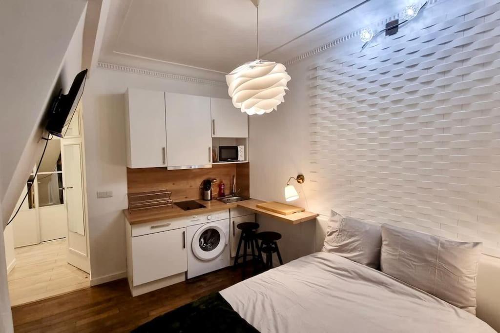 Champs-Elysees - Suite For 2 People Paris Eksteriør billede